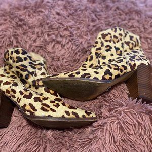 STEVE MADDEN LEOPARD BOOTIES